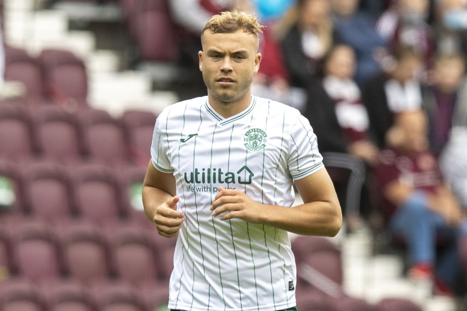 Boss Lee Johnson to continue picking ‘committed’ Hibs defender Ryan Porteous 